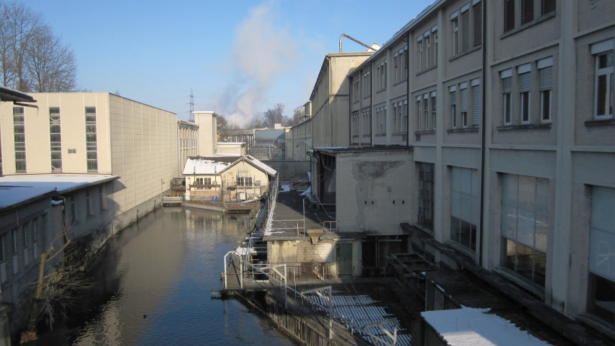 Auf dem zwölf Hektaren grossen Industrie-Areal der «Papieri» in Cham soll ein durchmischtes Wohn- und Arbeitsquartier entstehen. EBP begleitet den gesamten Prozess.
