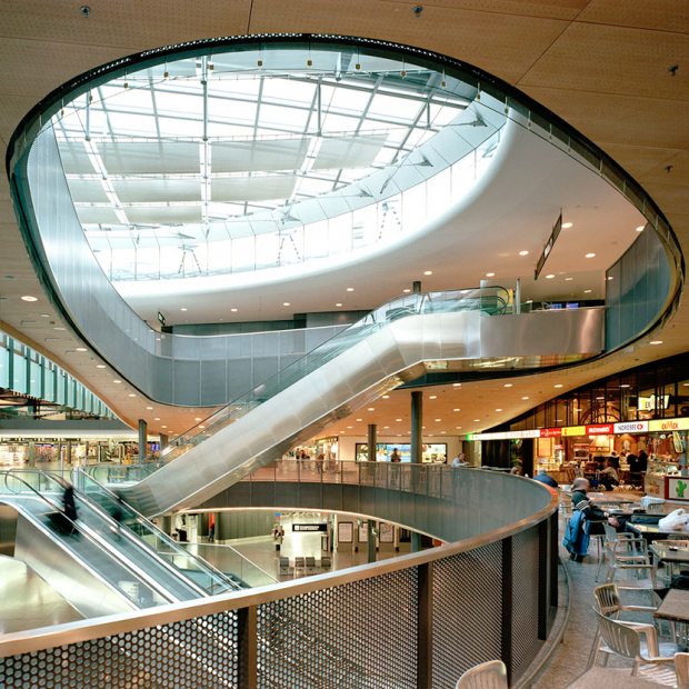 Zurich Airport C500 railway terminal / Plaza